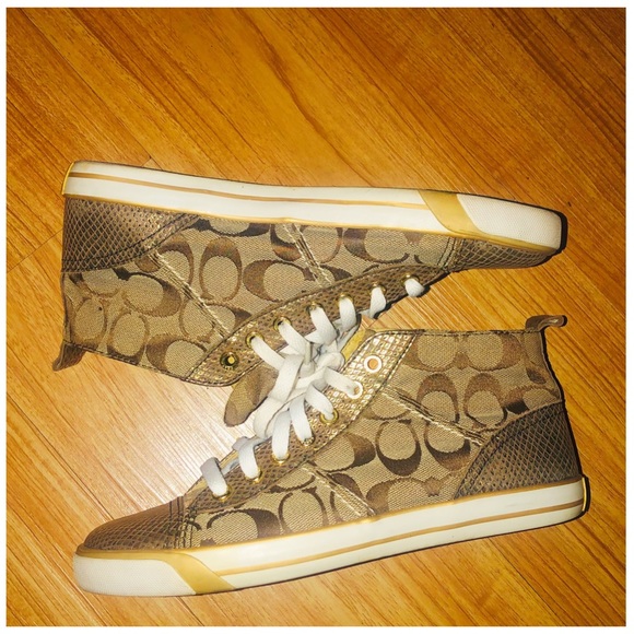 Coach Shoes size 8.5 - Picture 5 of 9